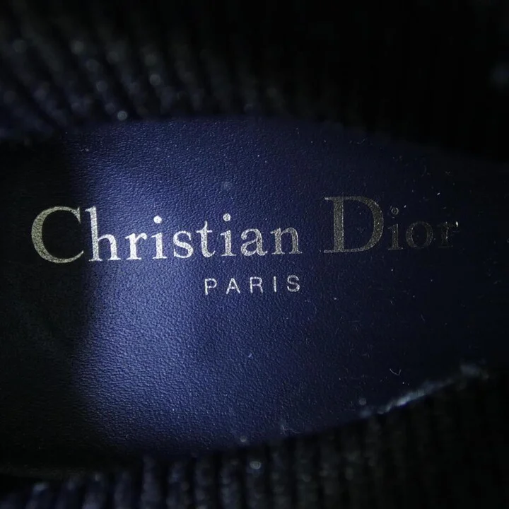 Black Sneakers (Pre-Owned) - Image 6