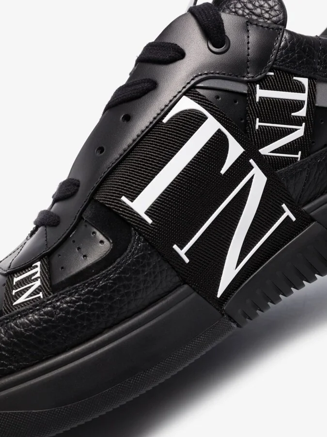 Black VL7N Low Top Leather Sneakers - Image 2