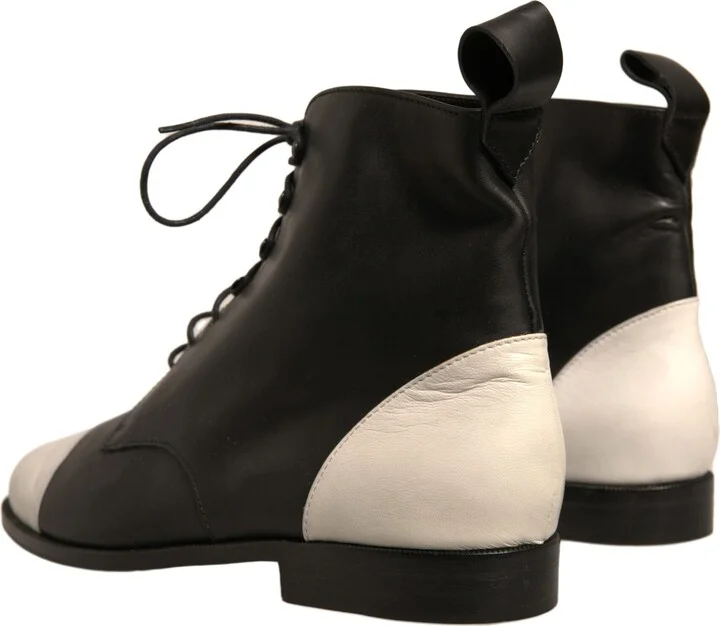 Black White Leather Lace Up Flats Ankle Boots Women's Shoes (Pre-Owned) - Image 4