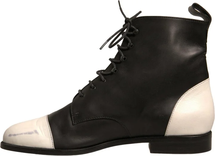 Black White Leather Lace Up Flats Ankle Boots Women's Shoes (Pre-Owned) - Image 5