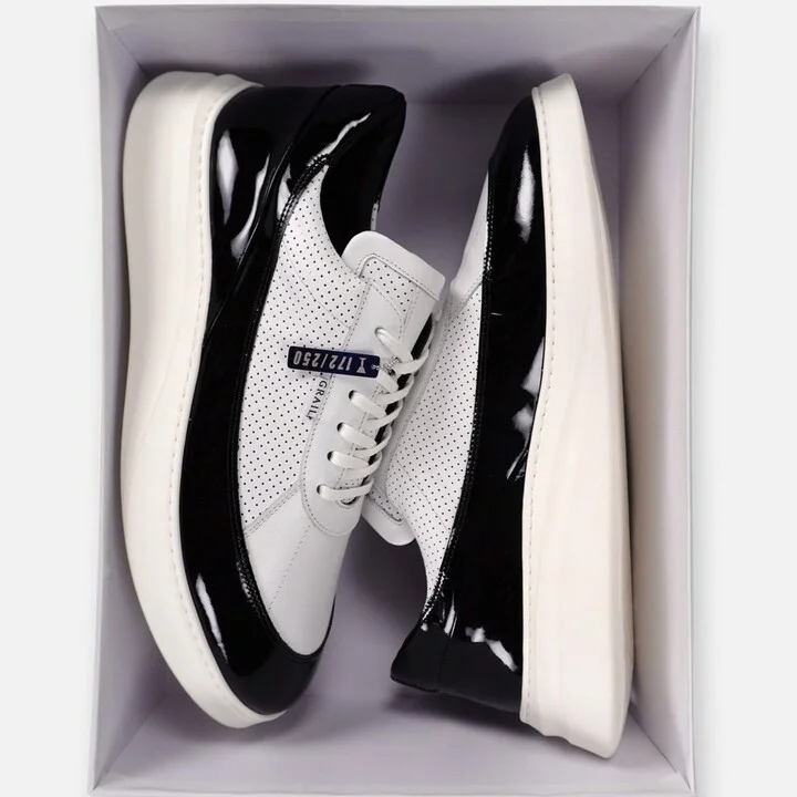 Black / White Showman - Midnight Black - Image 5