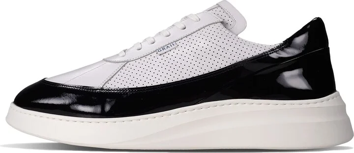 Black / White Showman - Midnight Black