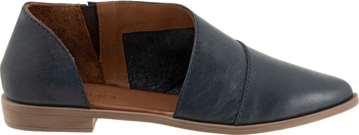 Blake Half D'Orsay Pointed Toe Flat - Image 3