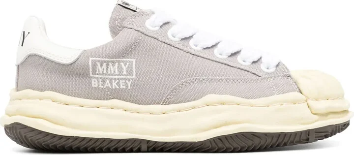 Blakey trainers
