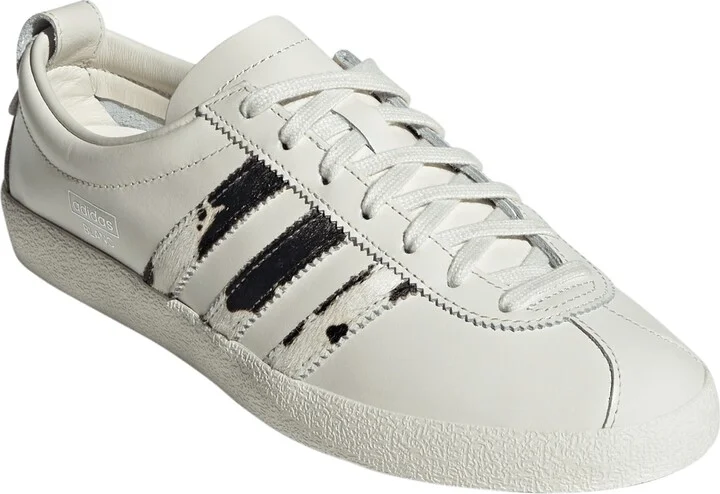 Off White/ White/ Silver