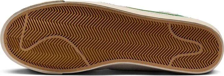 Blazer Low '77 Premium Sneaker - Image 4
