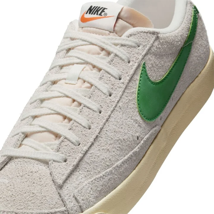 Blazer Low '77 Premium Sneaker - Image 7