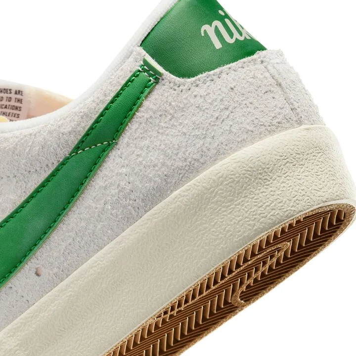 Blazer Low '77 Premium Sneaker - Image 8