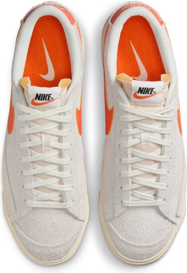 Blazer Low '77 Premium Sneaker - Image 11