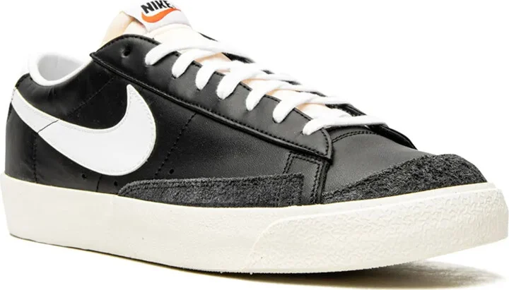 Blazer Low '77 Vintage "Black/Sail" sneakers - Image 2