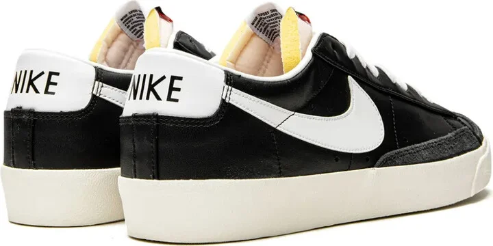 Blazer Low '77 Vintage "Black/Sail" sneakers - Image 3