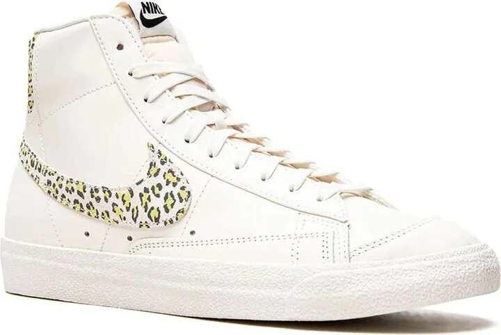 Blazer Mid '77 SE "Sail/Light Lemon Twist/Black/S" sneakers - Image 2