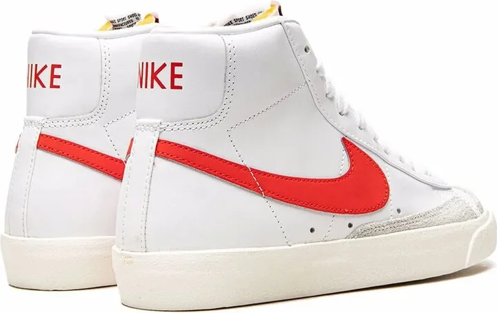 Blazer Mid '77 Vintage "Habanero Red" sneakers - Image 3