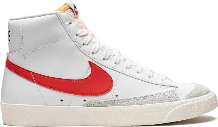 Blazer Mid '77 Vintage "Mismatched Swoosh Blue