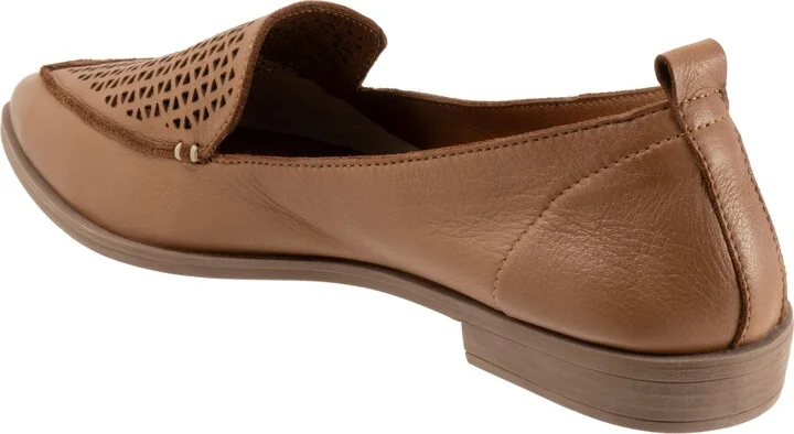 Blazey Pointed Toe Flat - Image 2