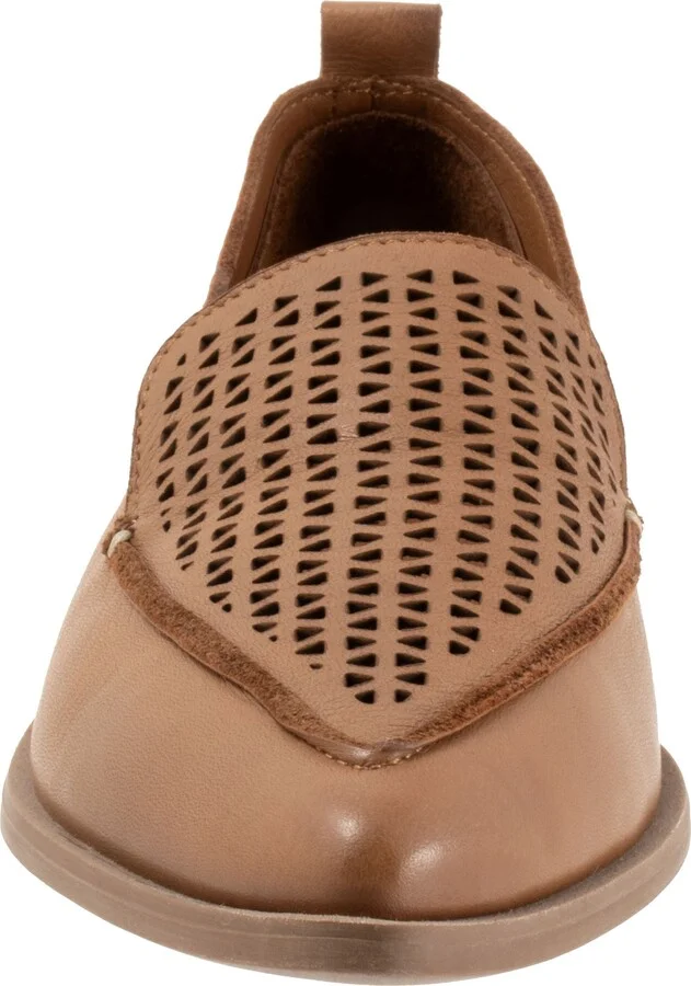 Blazey Pointed Toe Flat - Image 4