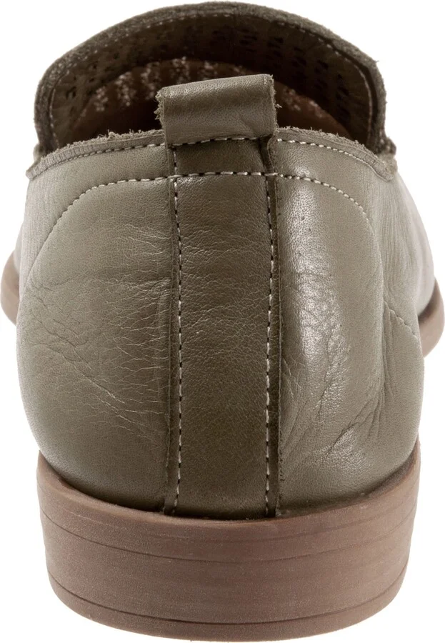 Blazey Pointed Toe Flat - Image 8