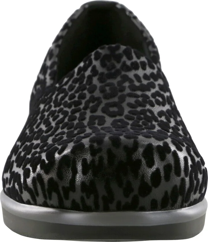Bliss Slip-On Shoe - Image 8