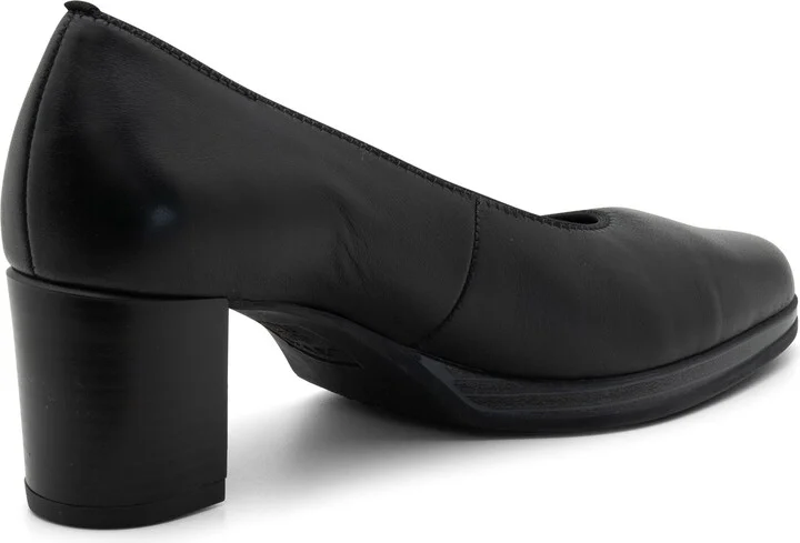Block Heel Pump - Image 2