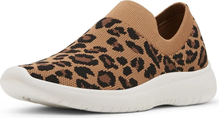 Blondo Women's Karen Sneaker