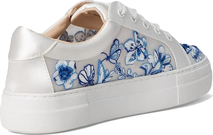 Blue by Betsey Johnson Nino Women's Cold Weather Boots White/Blue Floral : 7 M - Image 4