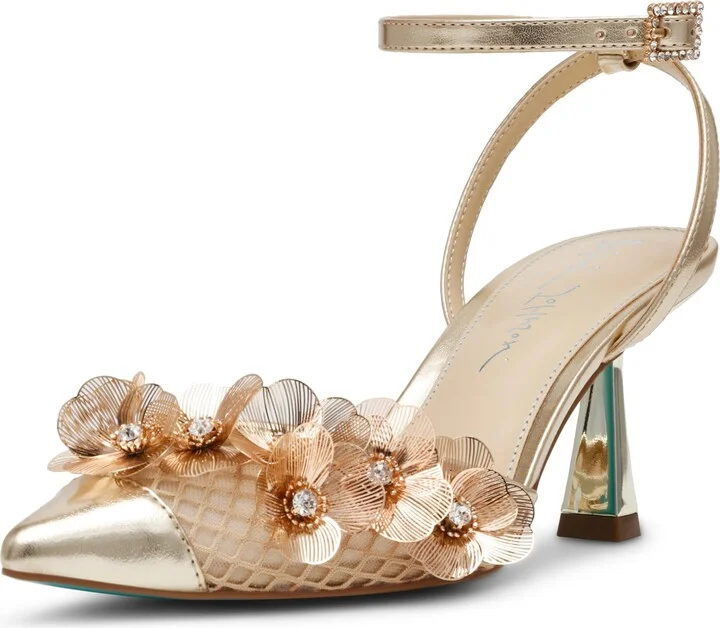 Blue by Betsey Johnson Women's Carli Pump