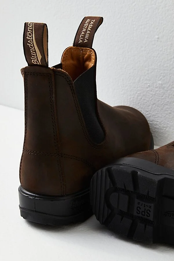 Blundstone Classic 550 Chelsea Boots - Image 2