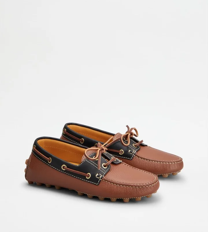 Boat Gommino Bubble in Leather - Image 2