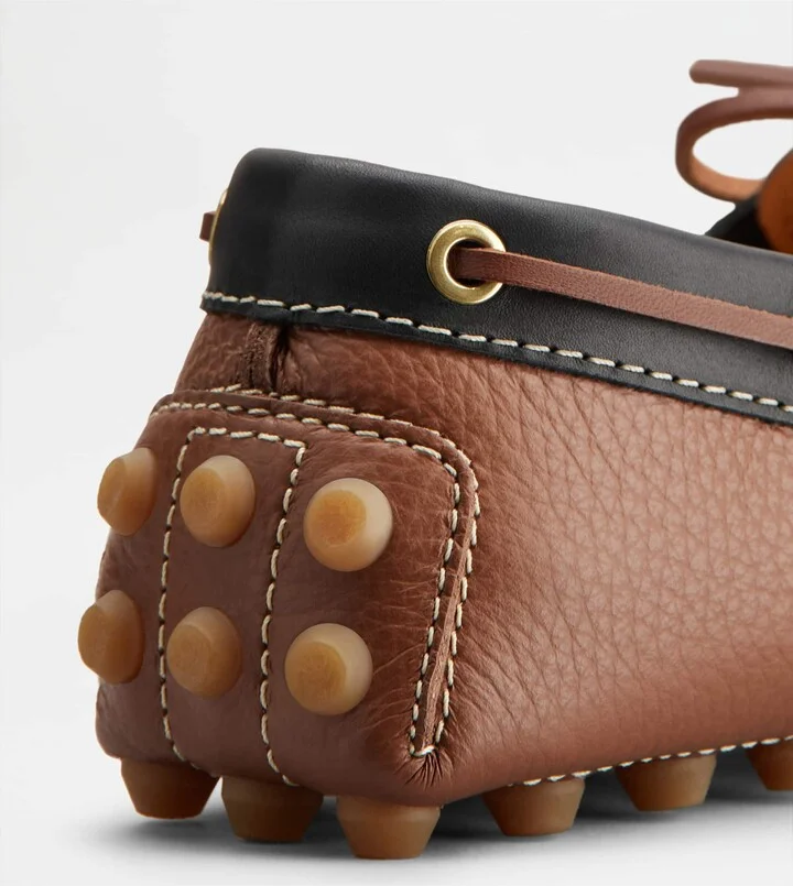Boat Gommino Bubble in Leather - Image 5