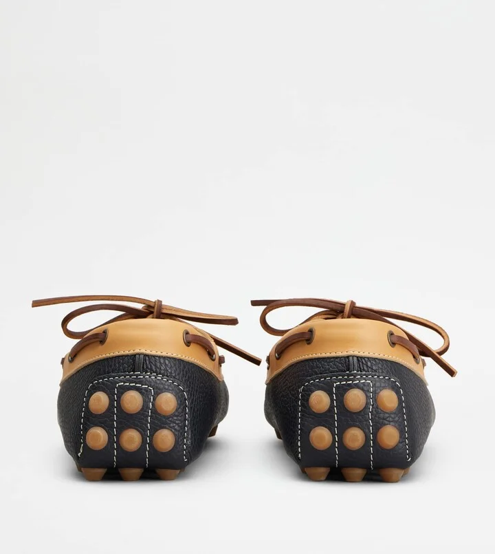 Boat Gommino Bubble in Leather - Image 3