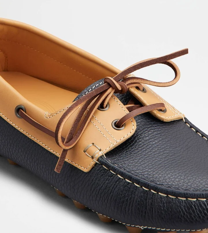 Boat Gommino Bubble in Leather - Image 6