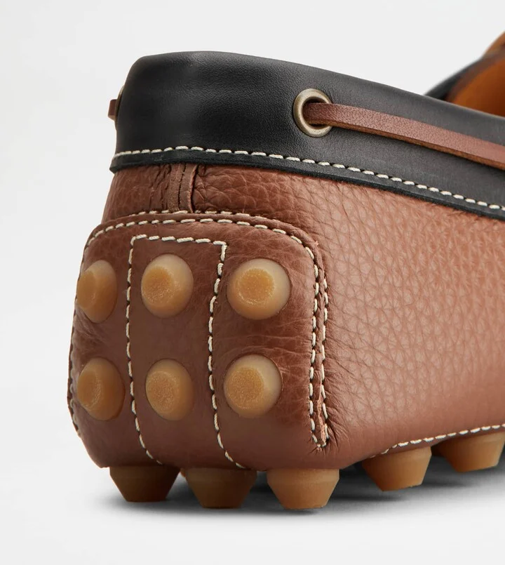 Boat Gommino Bubble in Leather - Image 5