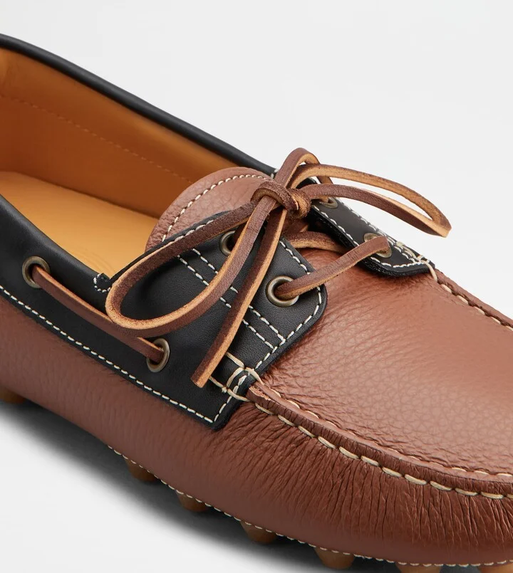 Boat Gommino Bubble in Leather - Image 6