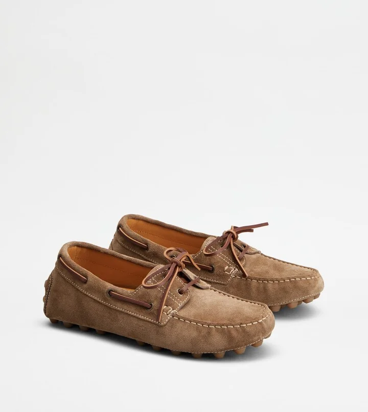 Boat Gommino Bubble in Suede - Image 2