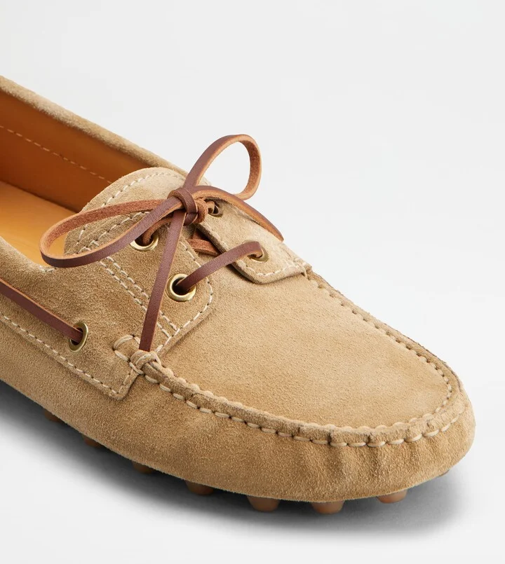 Boat Gommino Bubble in Suede - Image 6