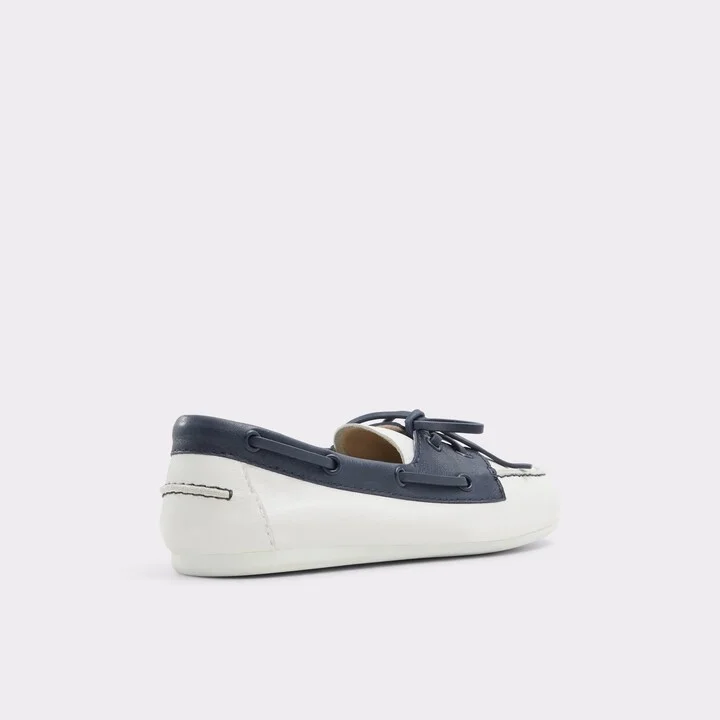 Boat shoe - Image 2