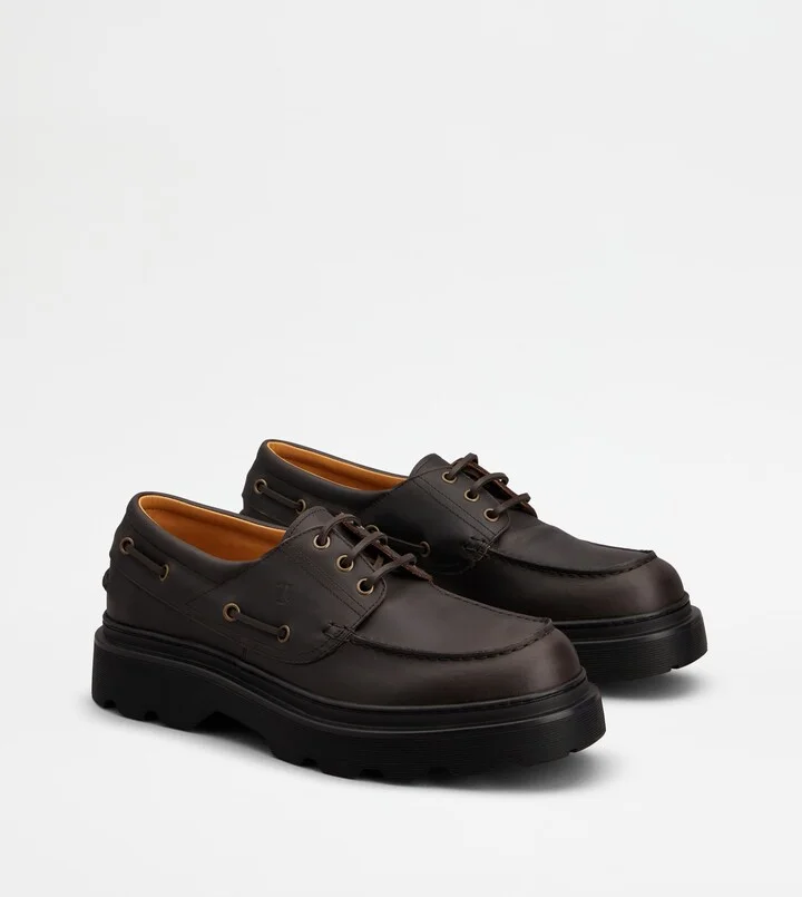 Boat Shoes in Leather - Image 2