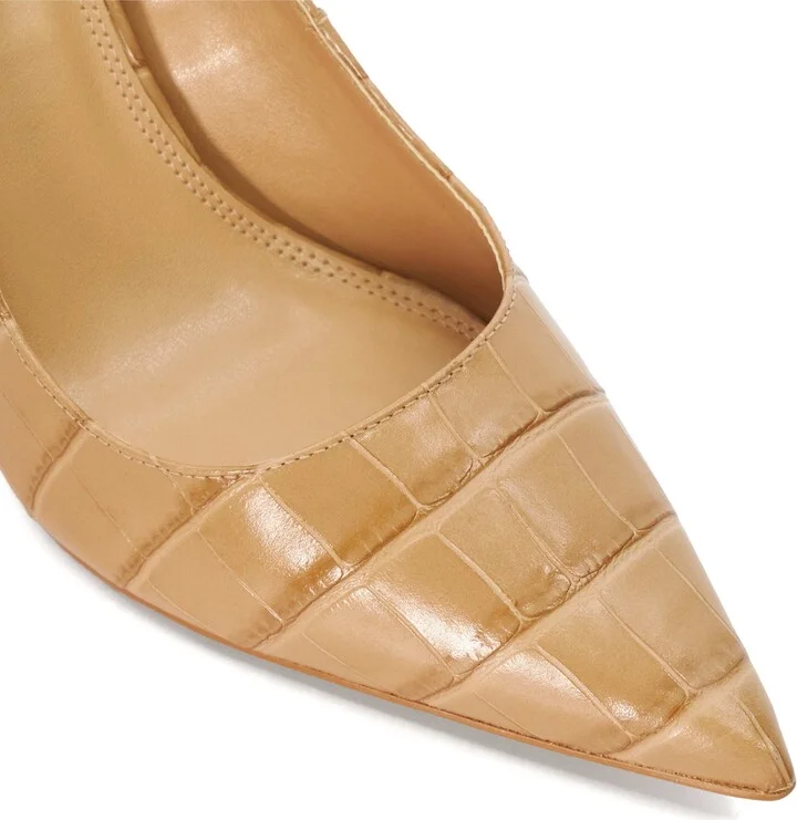 Bold Pointed Toe Pump - Image 5