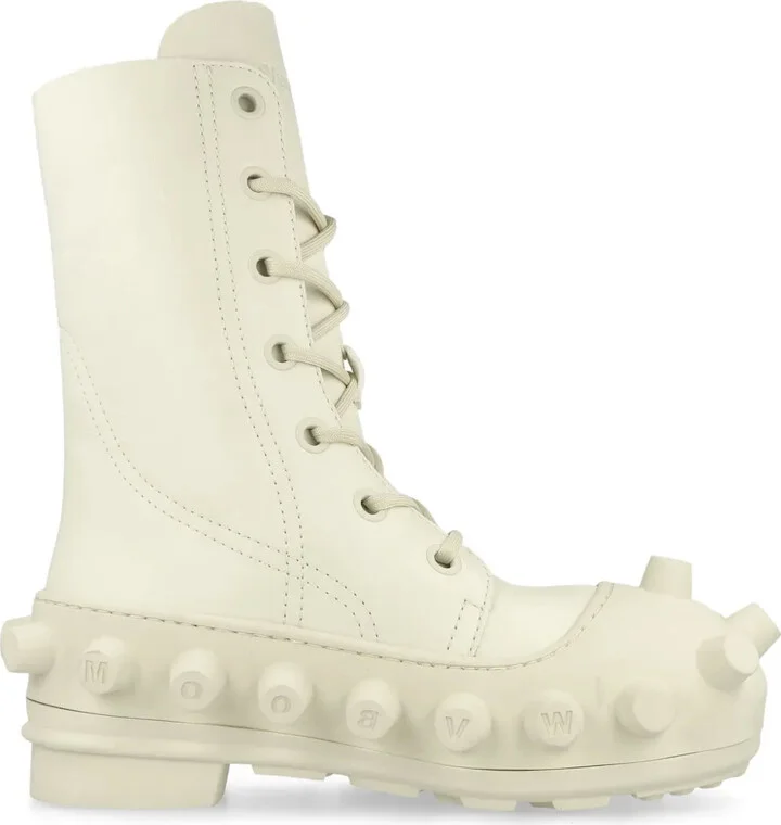 Boom boots