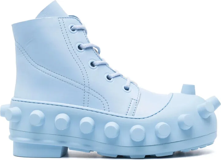 Boom boots