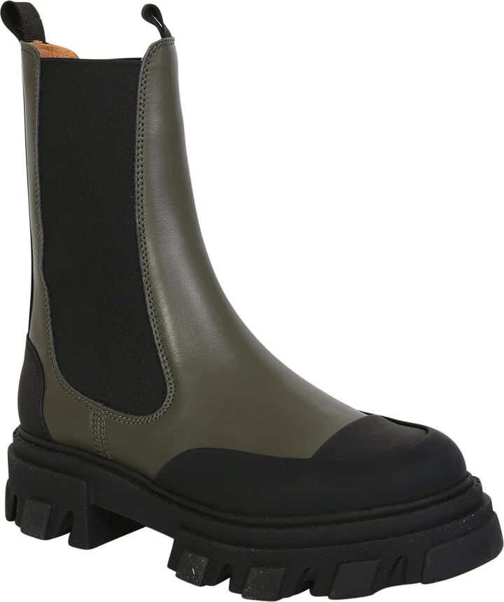 Boots - Image 2