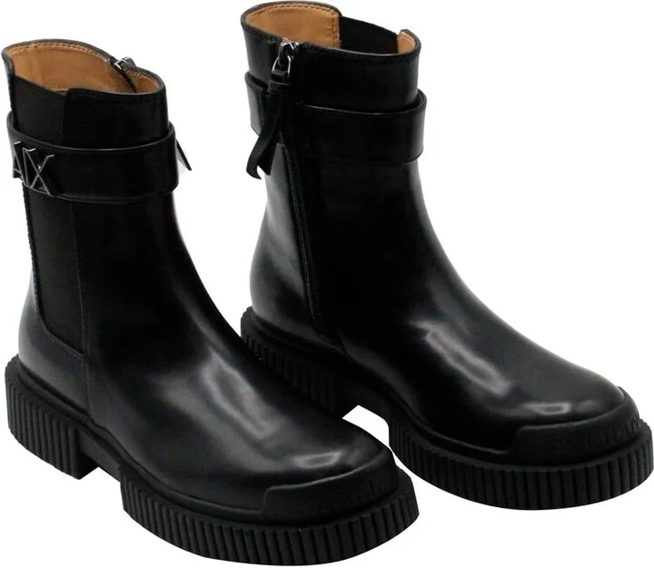 Boots - Image 2