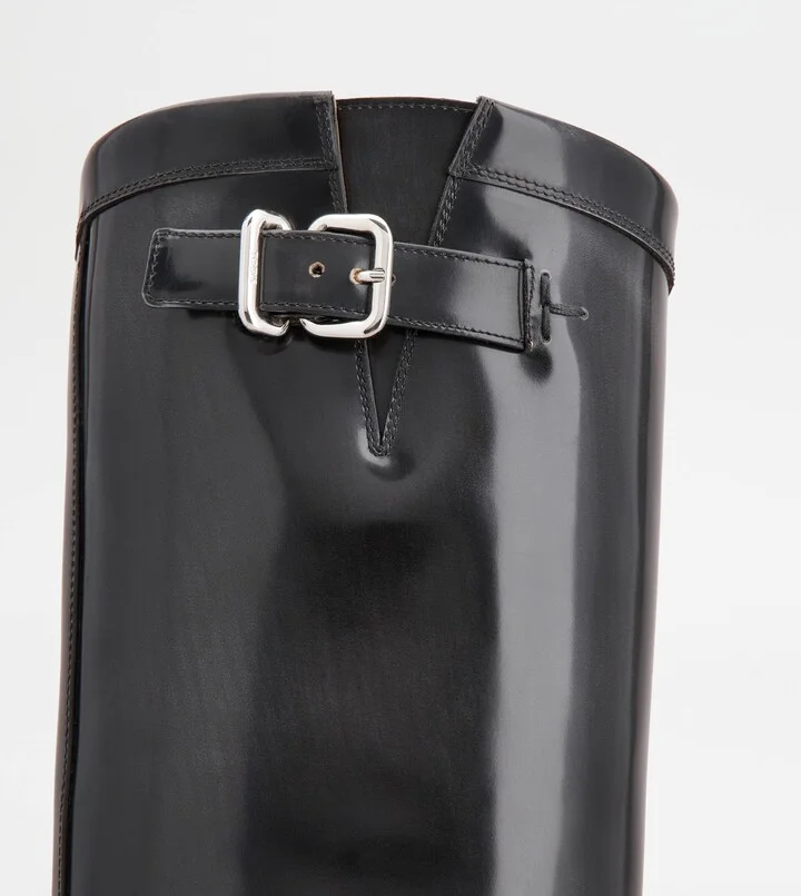 Boots in Leather - Image 5