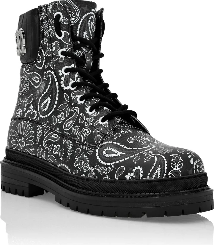 Boots Mid Flat Paisley