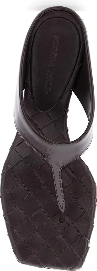 Bordeaux Thong Sandals With Kitten Heel And Sole With Intrecciato Motif In Leather Woman - Image 4