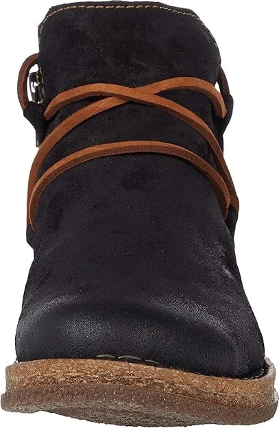 Born Calyn Women's Shoes Black Dist : 6 M (B), Suede - Image 5