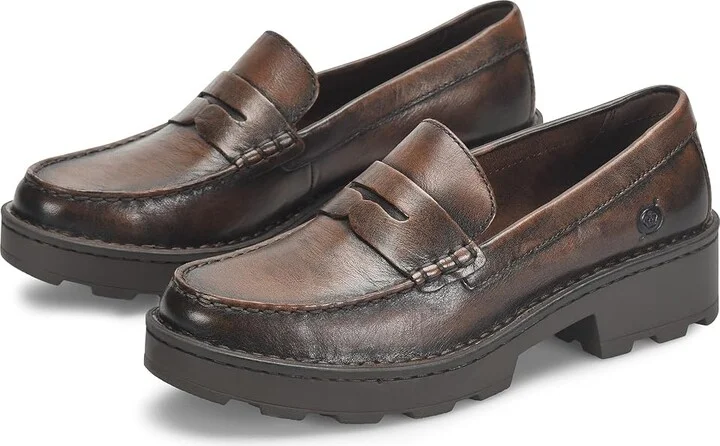 Born Carrera Women's Shoes Tan : 6.5 M (B), Suede