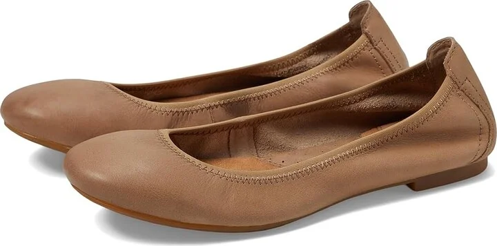Born Julianne Women's Flat Shoes Noche (Tan) : 6 M (B), Leather