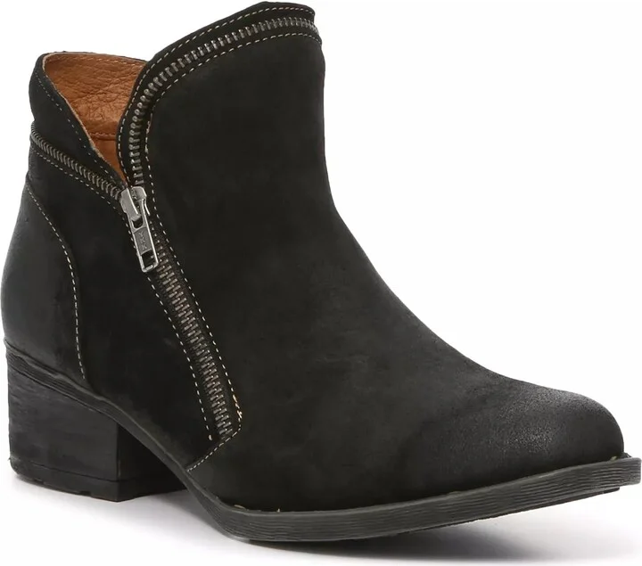 Born Malta Bootie