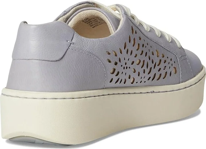 Born Mira Lazer Women's Walking Shoes Light Blue (Dusty Blue) : 6.5 M (B), Leather/Suede - Image 4